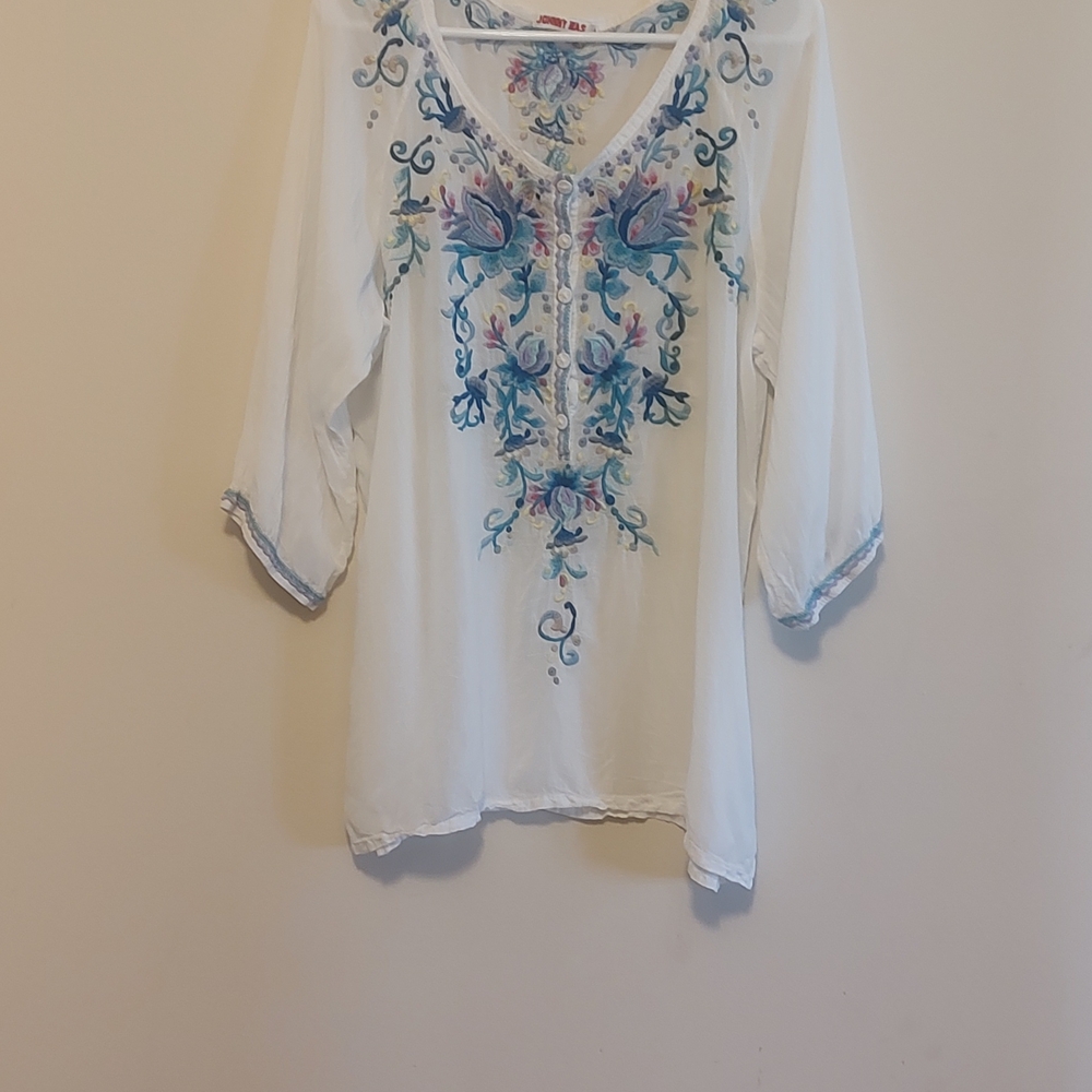 Johnny Was White Tunic with Blue Floral Embroidery